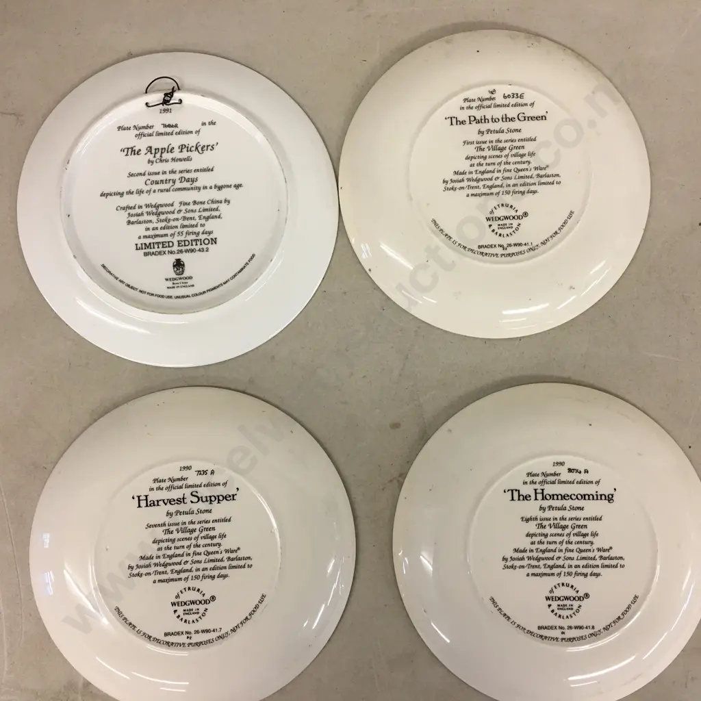 Wedgwood Collectors Plates x4 Image 1++